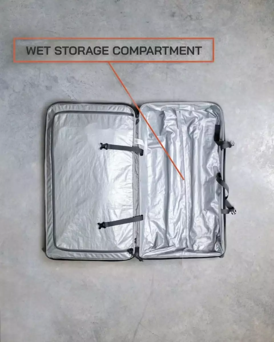 Simms - GTS Roller - 110L - Carbon 6 Simms - GTS Roller - 110L - Carbon - Image 4