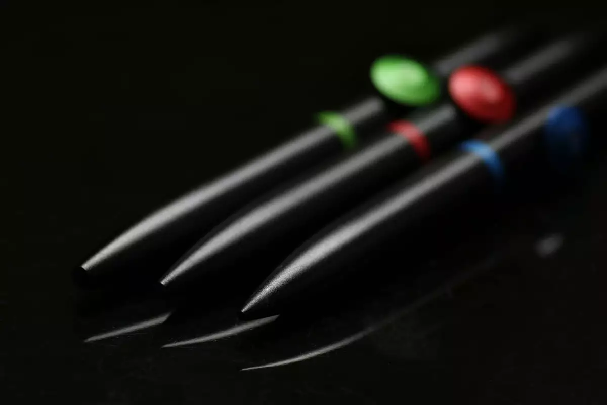 Hareline SMHAEN Half Hitch Tool With Built-in Cutter 3 Hareline SMHAEN Half Hitch Tool With Built-in Cutter